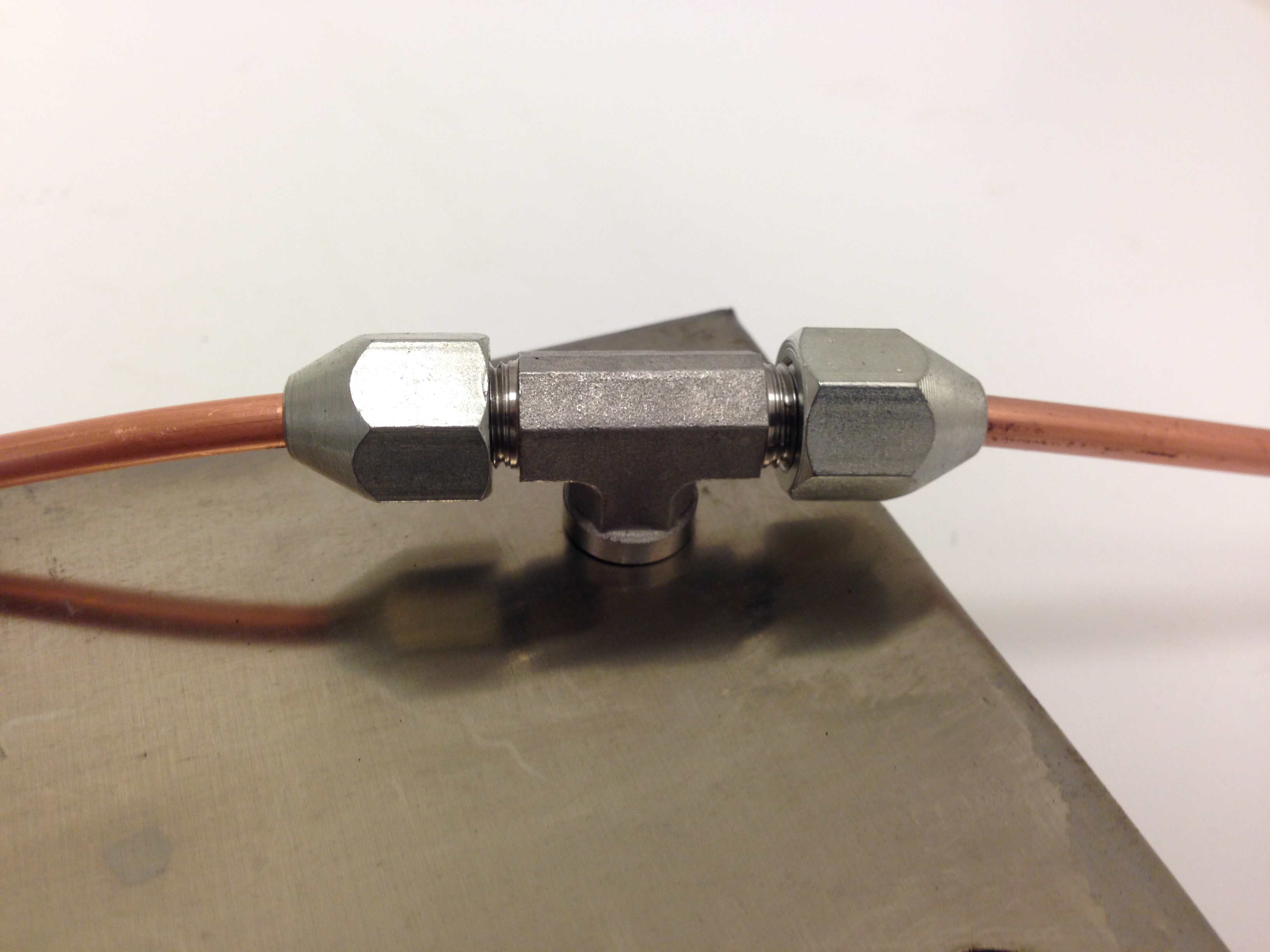 Bulkhead-Montage T 3/8-24 ss