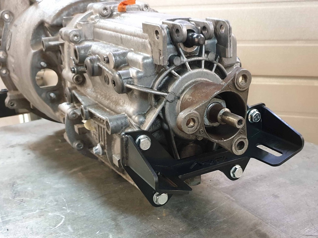 Getriebehalterung BMW ZF 6VXL - Volvo 240 / 740 /940