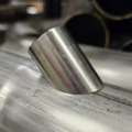 Gebogene Lambdamutter M18x1,5 Edelstahl (45°)