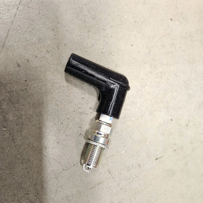 Hurricane Zündkerzenstecker 90° SAE 6,5mm - Zündkerze