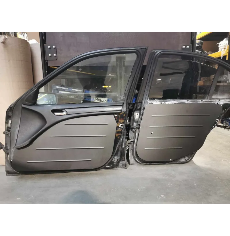 BMW E46 Limousine Türverkleidungen Aluminium