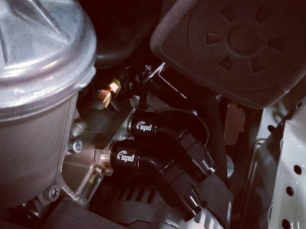 BMW S50, S54 Ein Ölkühler-Adapter